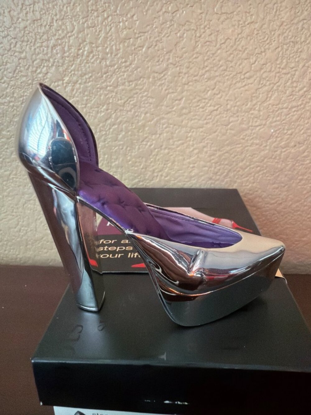 2002 Just the Right Shoe by Raine Royal Plush Silver Platform NEW 1 - Picture 4 of 12